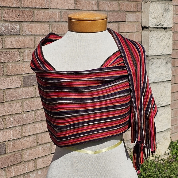 Striped fringe scarf - Picture 4 of 4